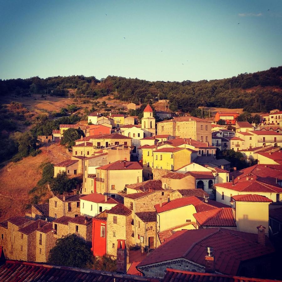 Guarda Che Luna Sasso di Castalda Exteriér fotografie