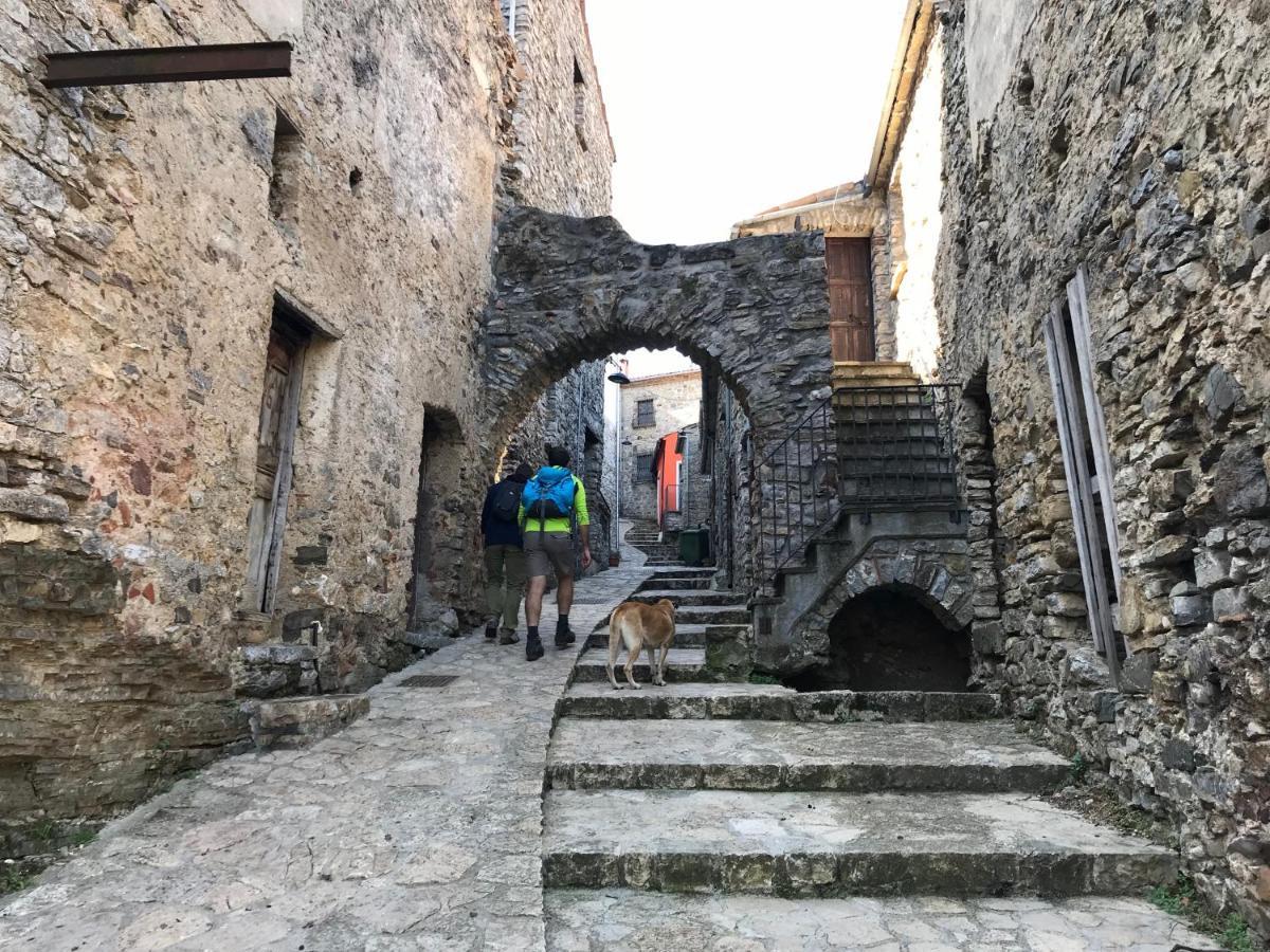 Guarda Che Luna Sasso di Castalda Exteriér fotografie